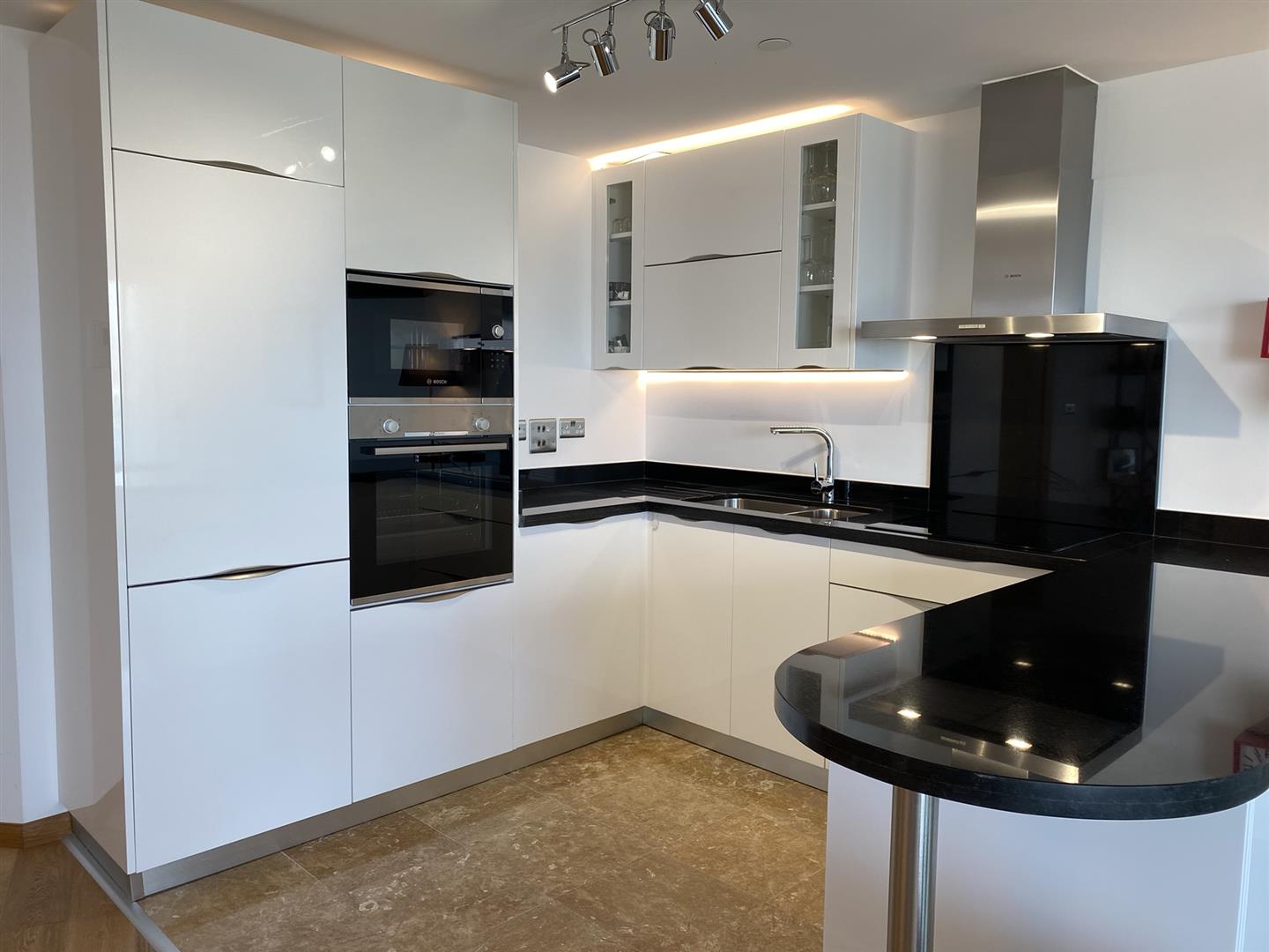 Image of Apartment - 1 Bedrooms - 1 Bathrooms for Sale in Ocean Spa Plaza-Gibraltar, Image 3